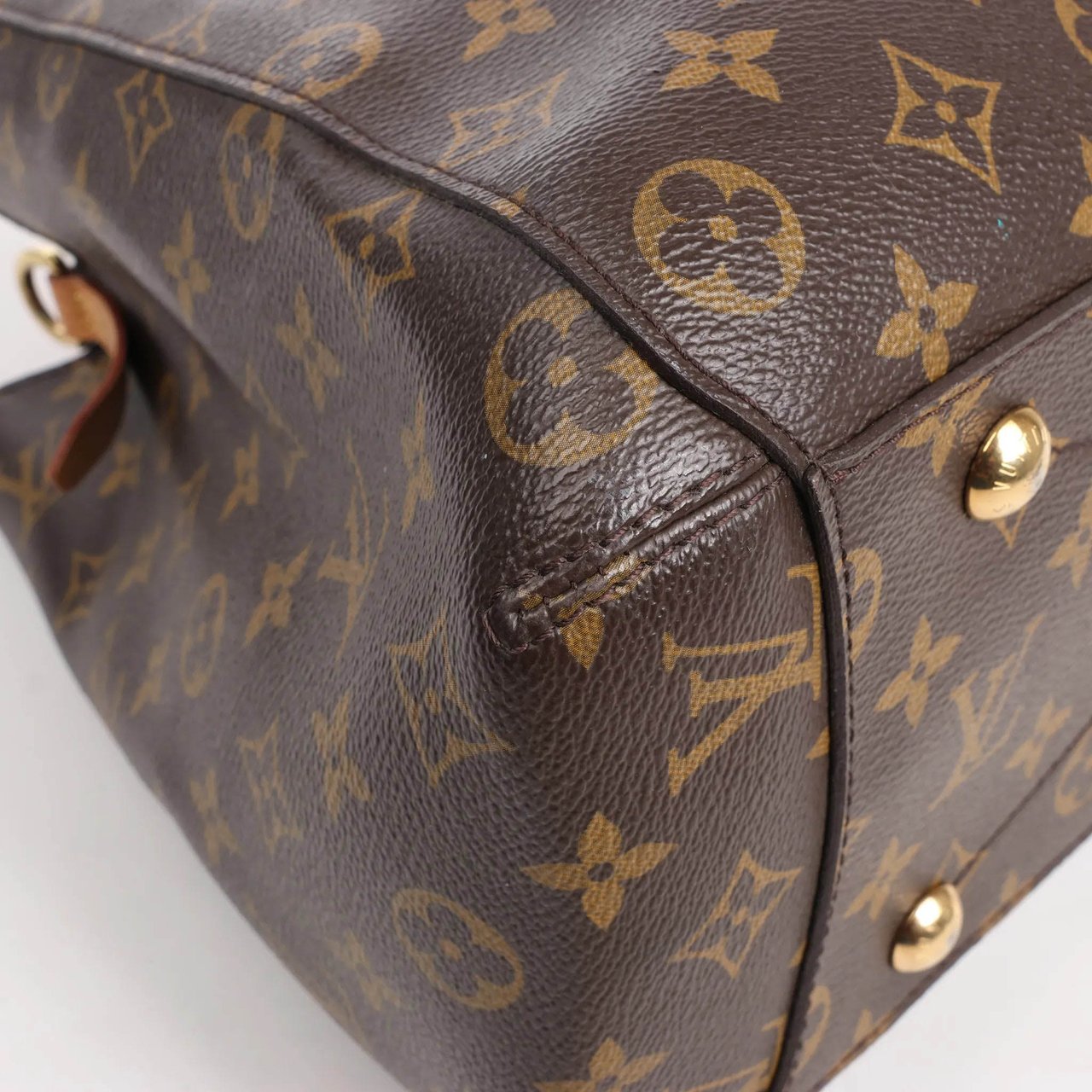 Louis Vuitton Louis Vuitton Montaigne GM Monogram Canvas Handbag in Brown Bruin