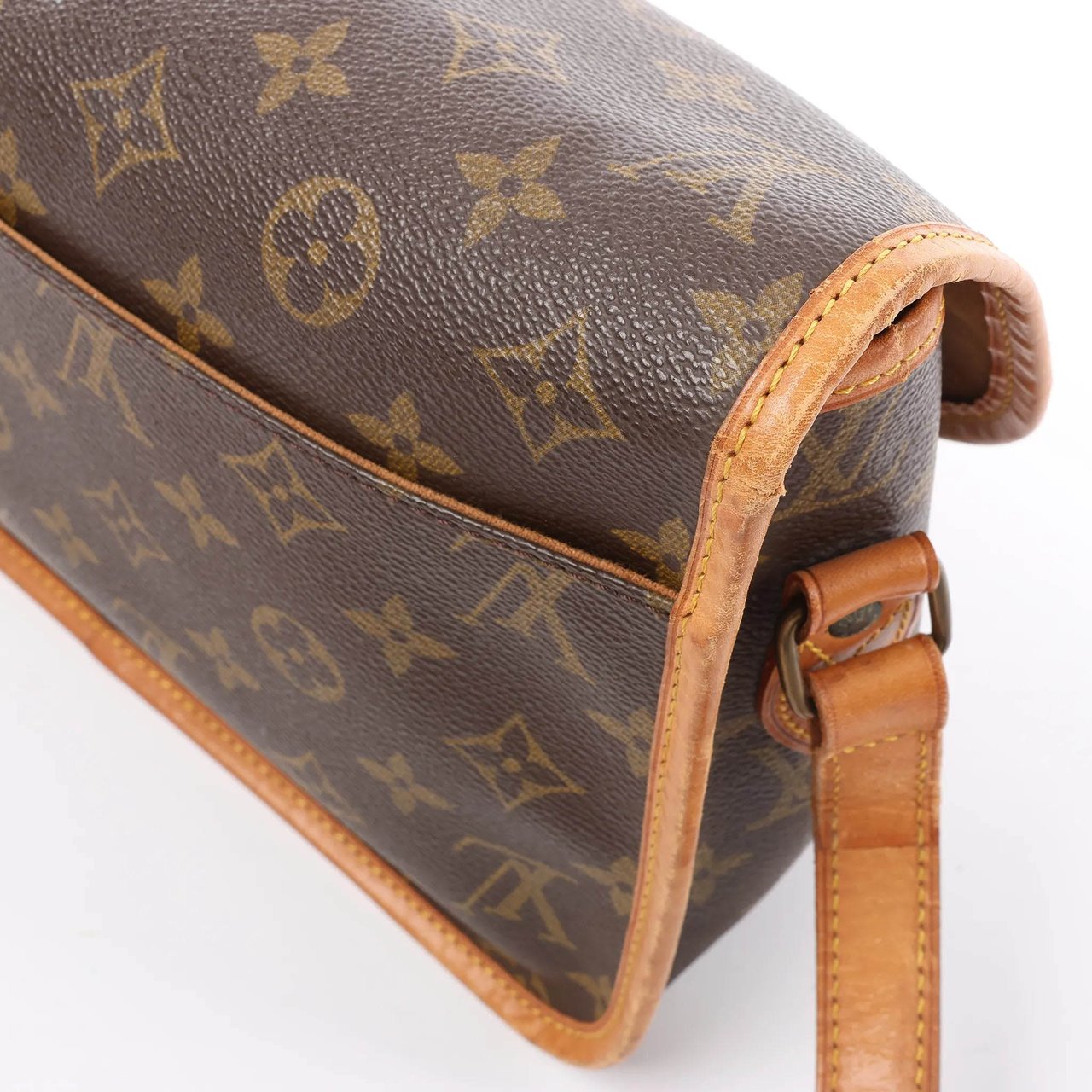 Louis Vuitton Louis Vuitton Gibecière MM Monogram Canvas Crossbody Bag in Brown M42247 Bruin