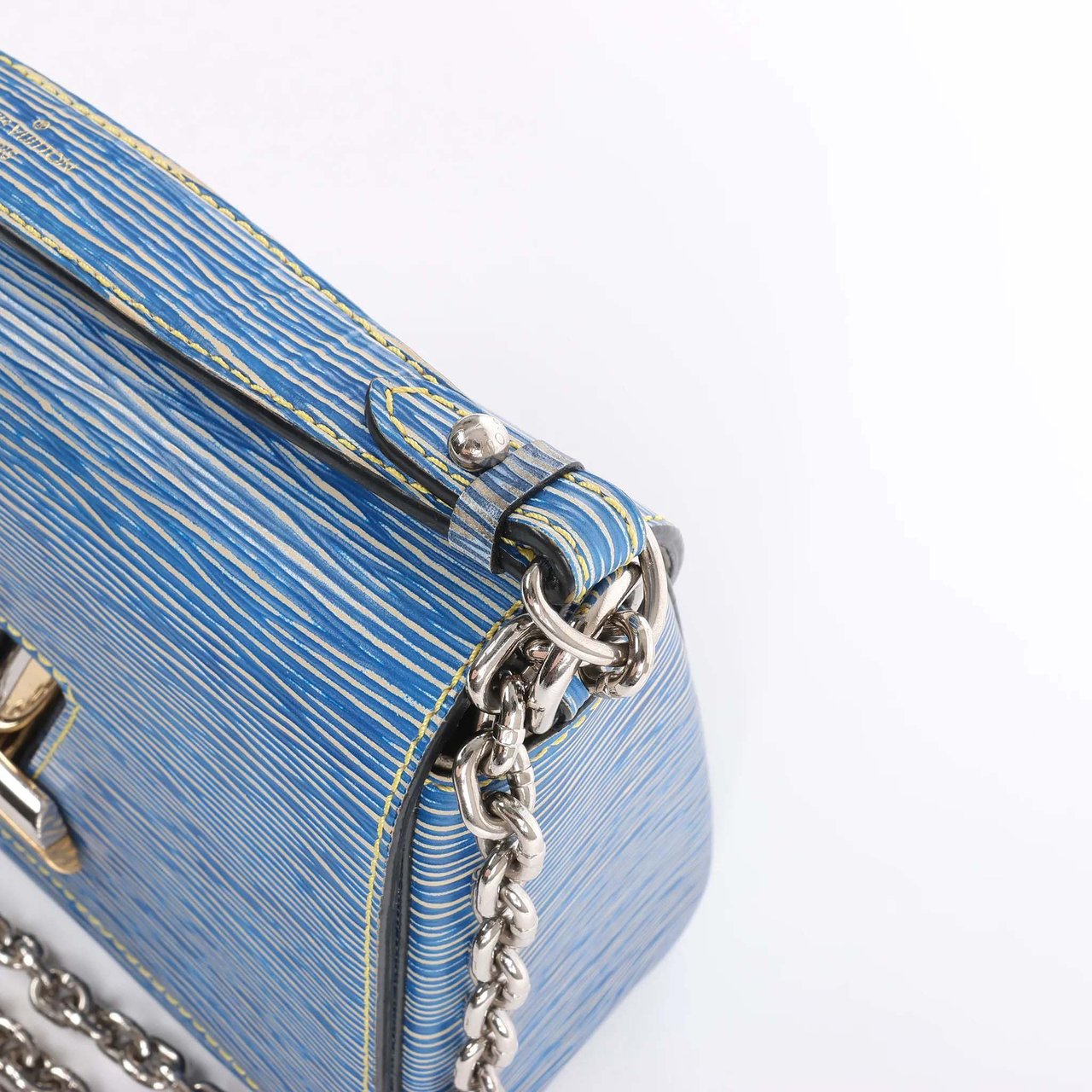 Louis Vuitton Louis Vuitton Twist MM Epi Leather Crossbody Bag in Blue M50271 Blauw