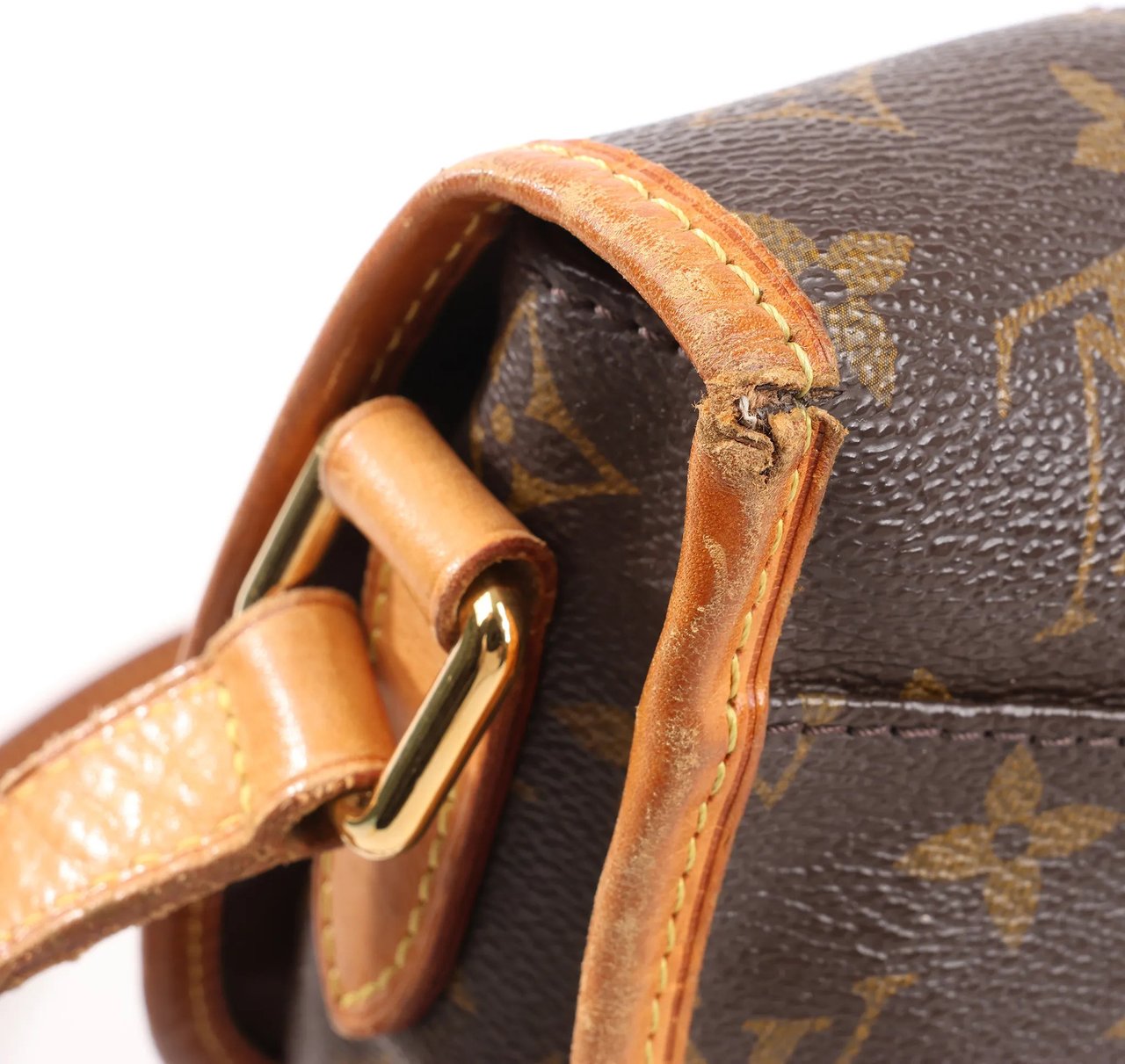 Louis Vuitton Louis Vuitton Monogram Canvas Menilmontant PM Crossbody Bag M40474 Bruin