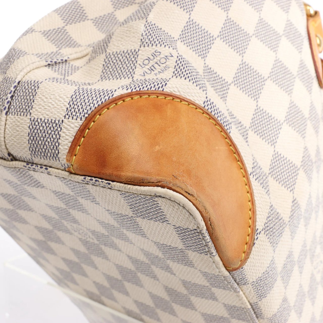 Louis Vuitton Louis Vuitton Hampstead PM Damier Azur Handbag in Beige N51207 Divers