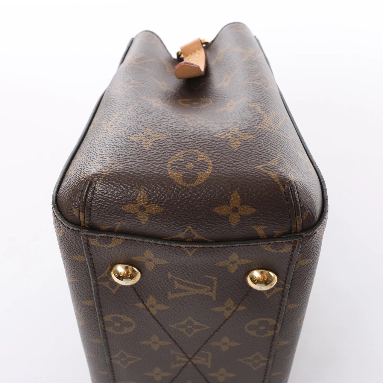 Louis Vuitton Louis Vuitton Montaigne BB Monogram Canvas Handbag in Brown M41055 Bruin