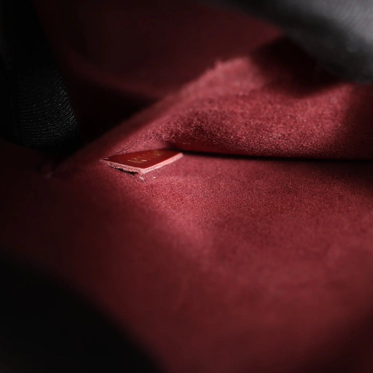 Louis Vuitton Louis Vuitton Alma BB Epi Leather 2Way Handbag in White x Burgundy M53589 Divers