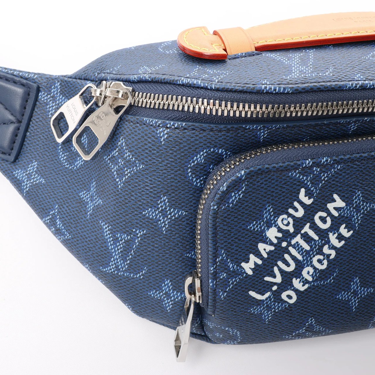 Louis Vuitton Rush Monogram Heritage Belt Bag in Blue M26821 Blauw