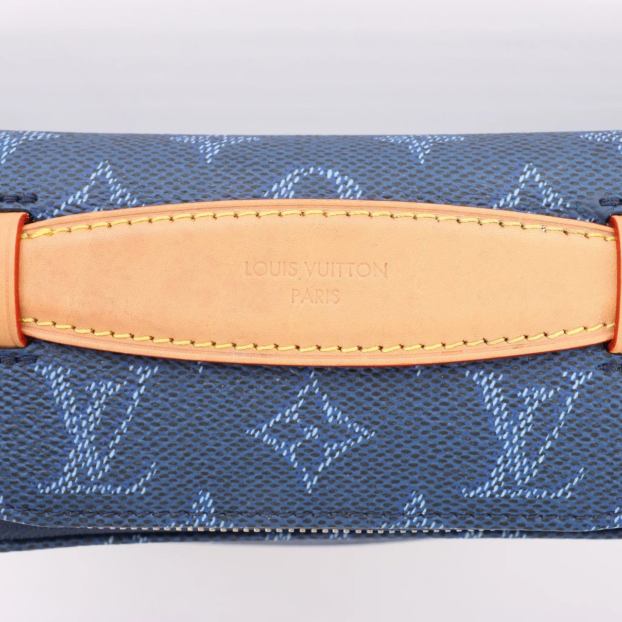 Louis Vuitton Rush Monogram Heritage Belt Bag in Blue M26821 Blauw