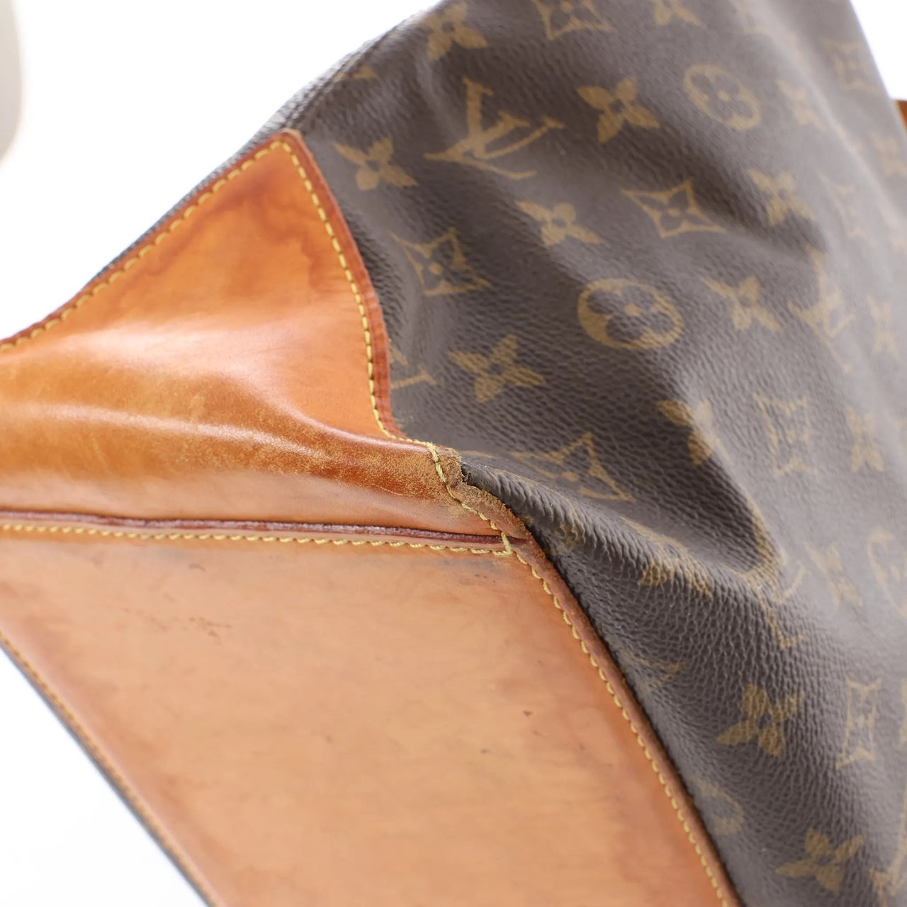 Louis Vuitton Cabas Mezzo Monogram Shoulder Bag in Brown M51151 Bruin