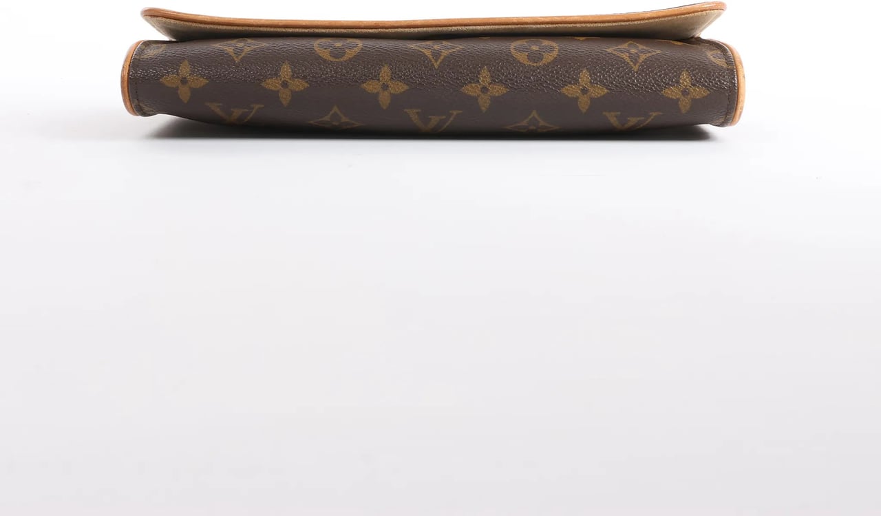 Louis Vuitton Pochette Twin GM Monogram Canvas Crossbody Bag in Brown M51852 Bruin