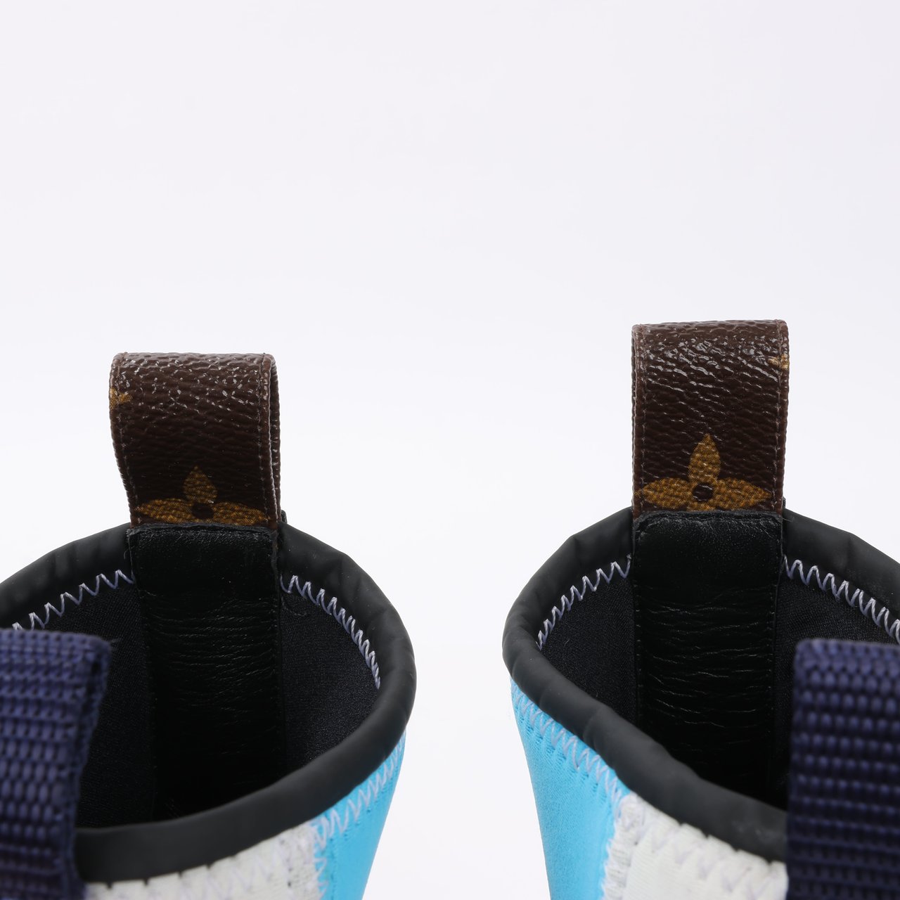 Louis Vuitton Neoprene Deep Sea Ankle Boot in Blue, Size 39 EU Blauw