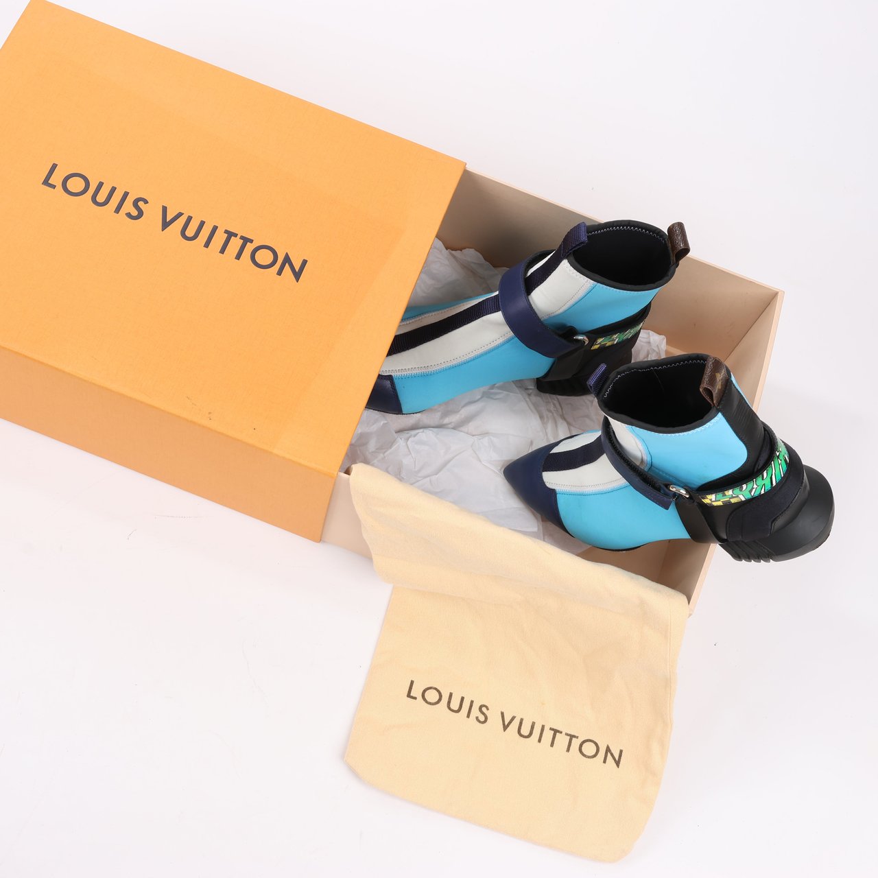 Louis Vuitton Neoprene Deep Sea Ankle Boot in Blue, Size 39 EU Blauw
