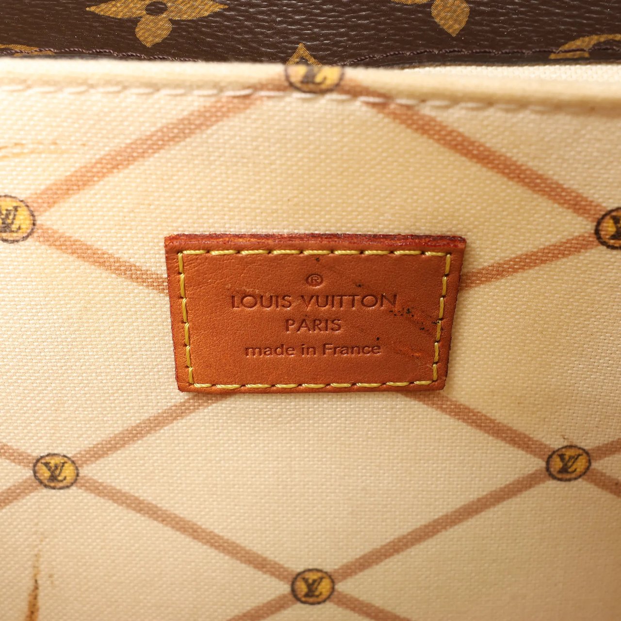 Louis Vuitton Metis Summer Trunk Pochette Monogram Crossbody Bag in Brown M43628 Bruin
