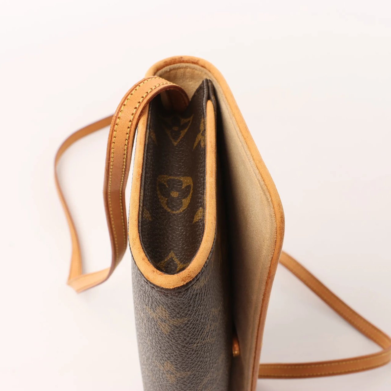 Louis Vuitton Pochette Twin GM Monogram Canvas Crossbody Bag in Brown M51852 Bruin