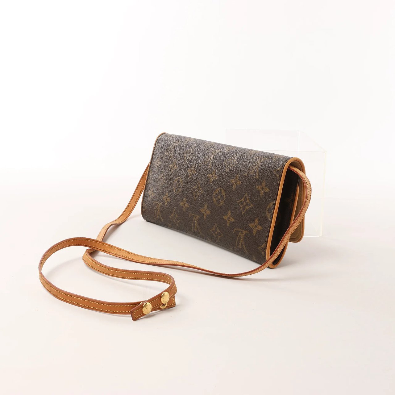 Louis Vuitton Pochette Twin GM Monogram Canvas Crossbody Bag in Brown M51852 Bruin