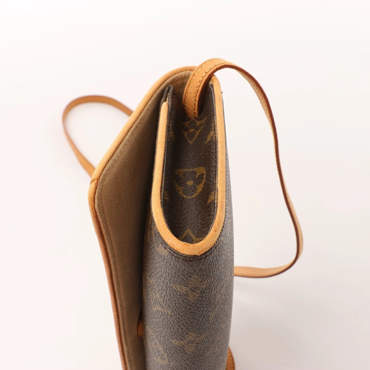 Louis Vuitton Pochette Twin GM Monogram Canvas Crossbody Bag in Brown M51852 Bruin