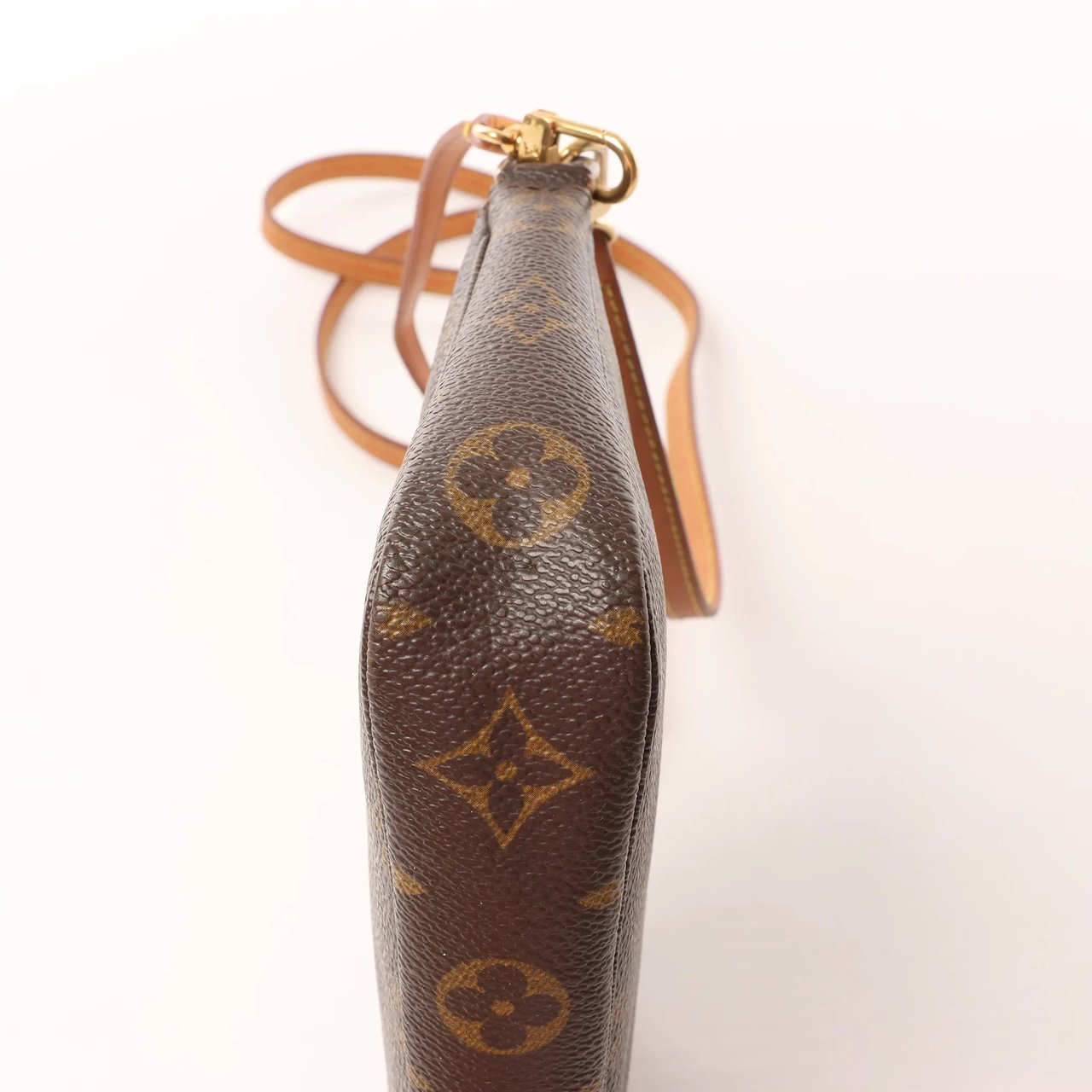 Louis Vuitton Louis Vuitton Pochette Accessoir Monogram Canvas Crossbody Bag in Brown M51980 Bruin