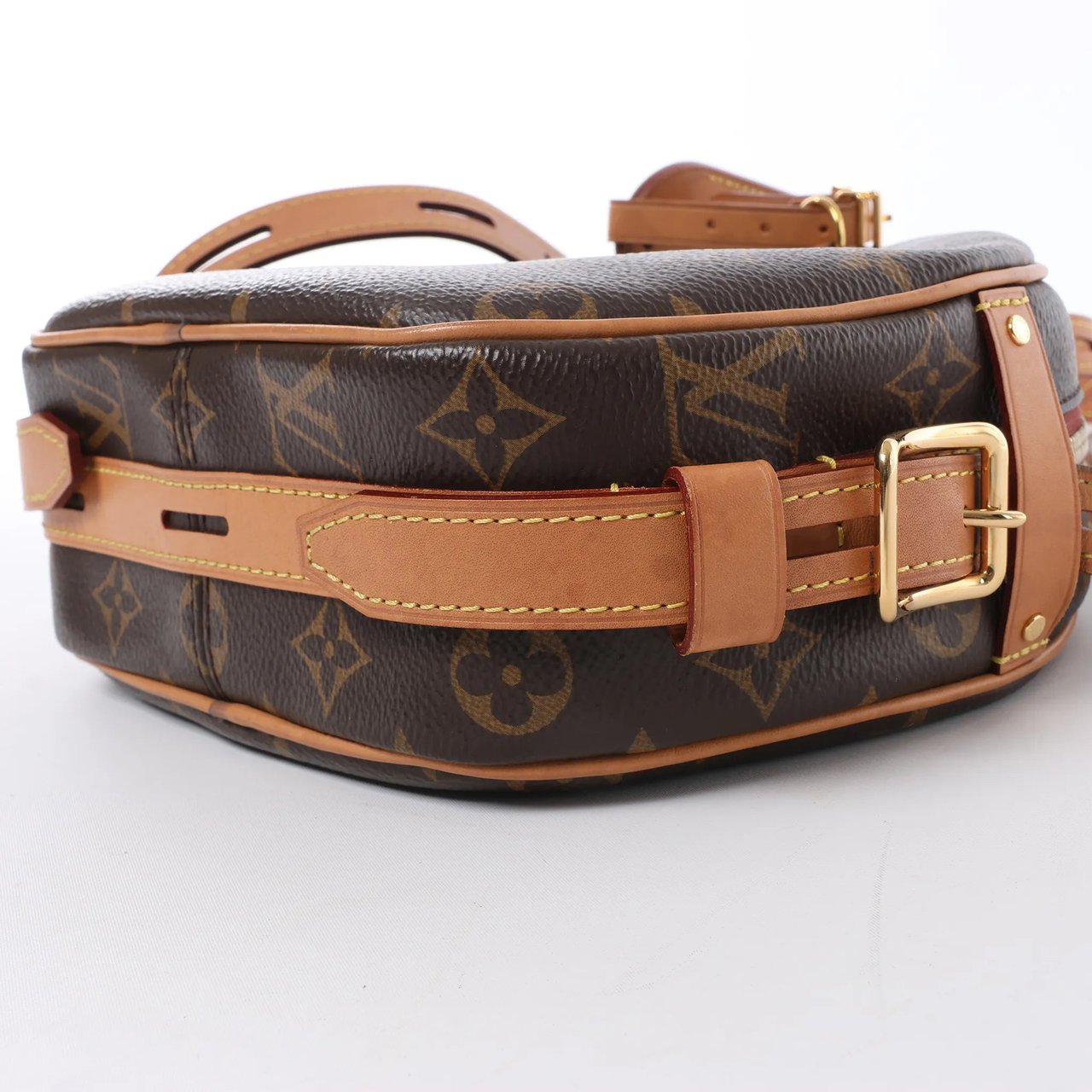 Louis Vuitton Boite Chapeau Souple MM Monogram Leather Crossbody Bag in Brown M52294 Bruin