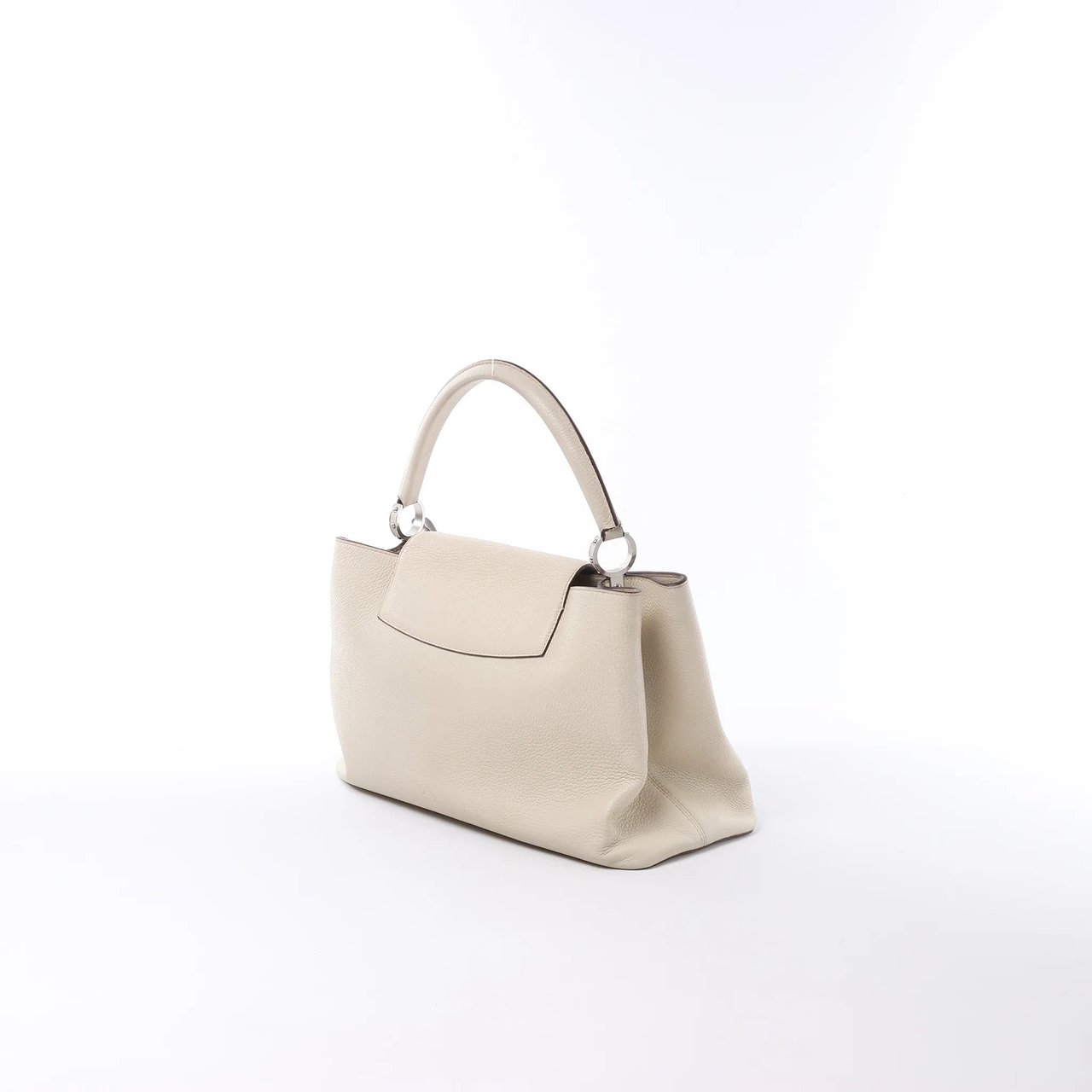 Louis Vuitton Louis Vuitton Capucines GM Taurillon Leather Handbag in Beige Beige