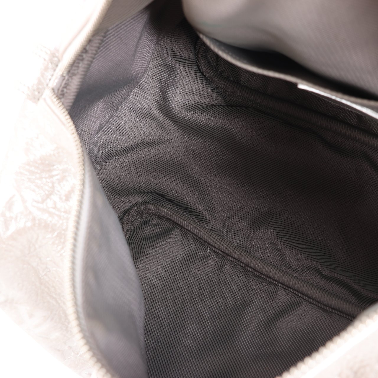 Louis Vuitton Comete Limited Edition Monogram Shoulder Bag in Shimmer Silver Zilver