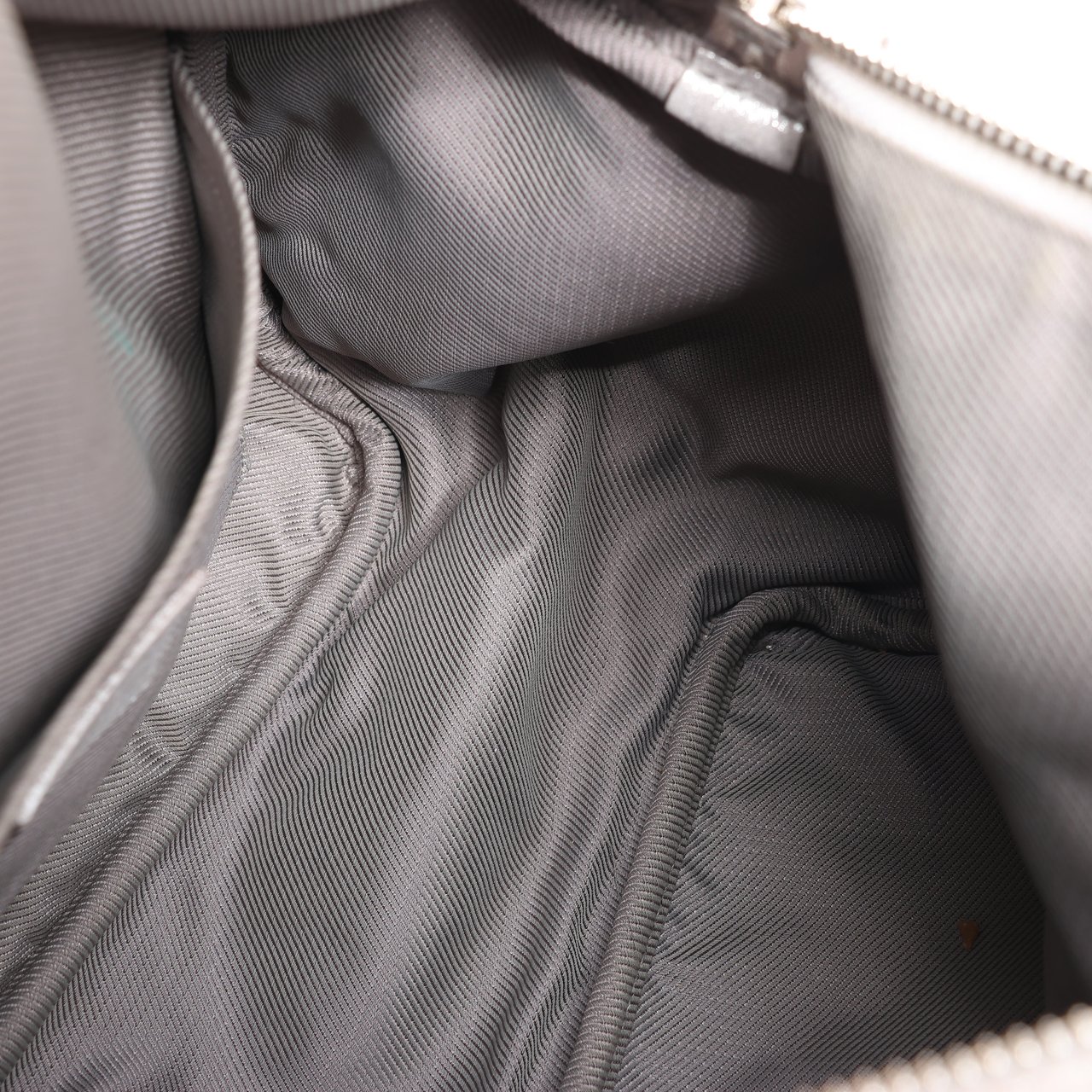 Louis Vuitton Comete Limited Edition Monogram Shoulder Bag in Shimmer Silver Zilver
