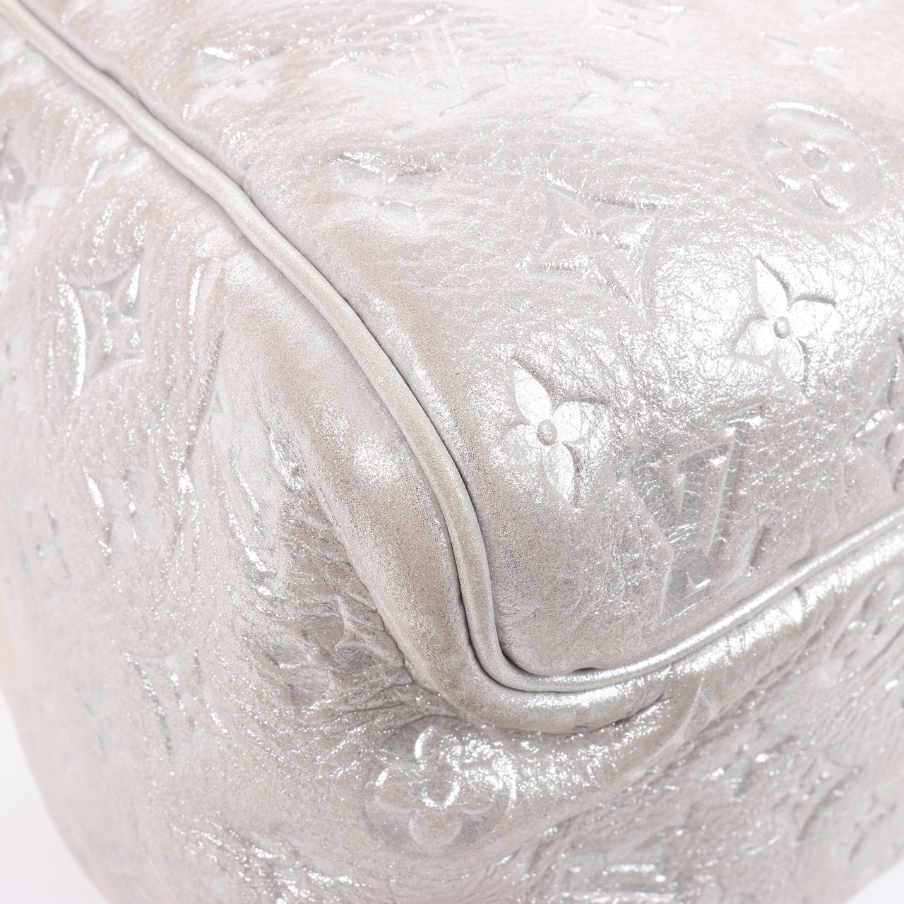 Louis Vuitton Comete Limited Edition Monogram Shoulder Bag in Shimmer Silver Zilver