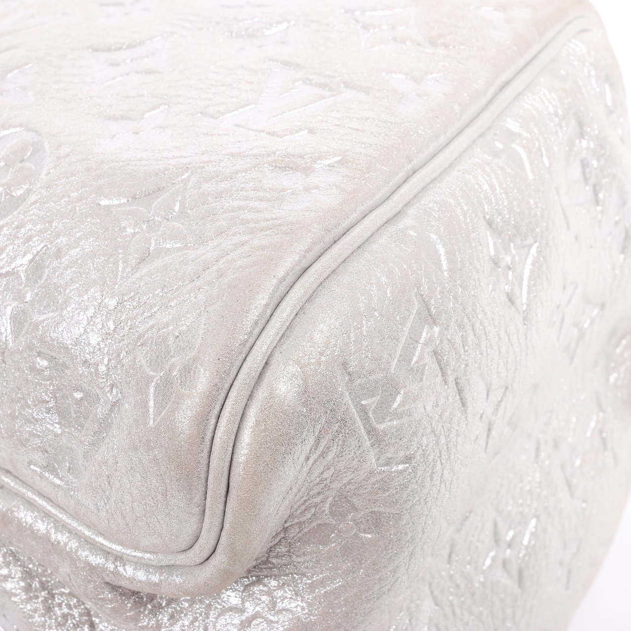 Louis Vuitton Comete Limited Edition Monogram Shoulder Bag in Shimmer Silver Zilver