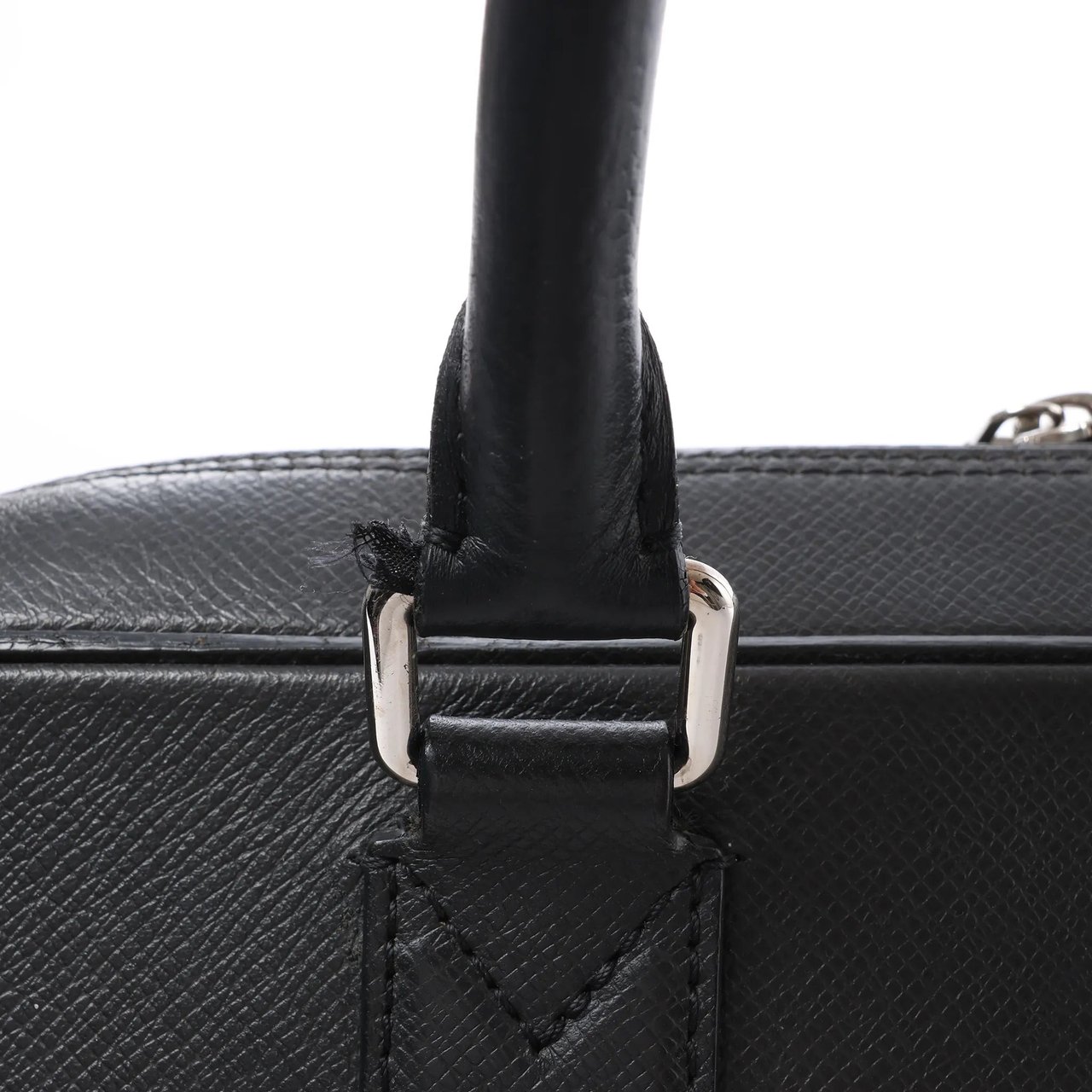 Louis Vuitton Neoigor Taiga Leather Handbag in Black M32782 Zwart