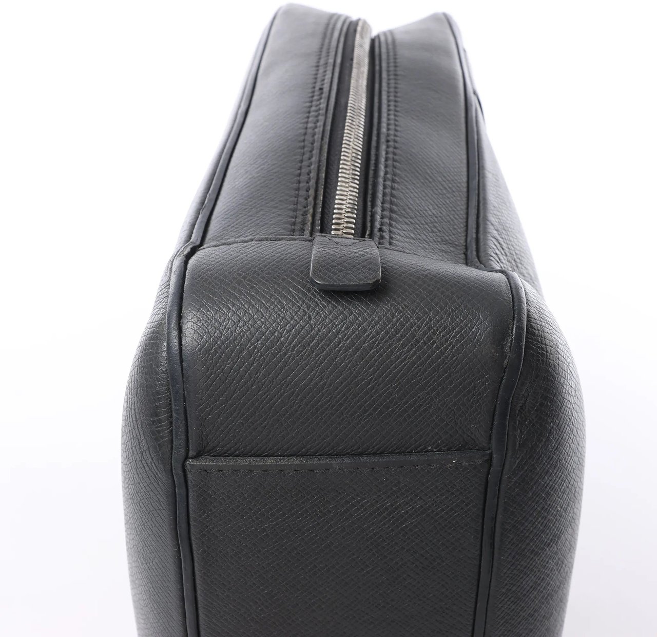 Louis Vuitton Neoigor Taiga Leather Handbag in Black M32782 Zwart