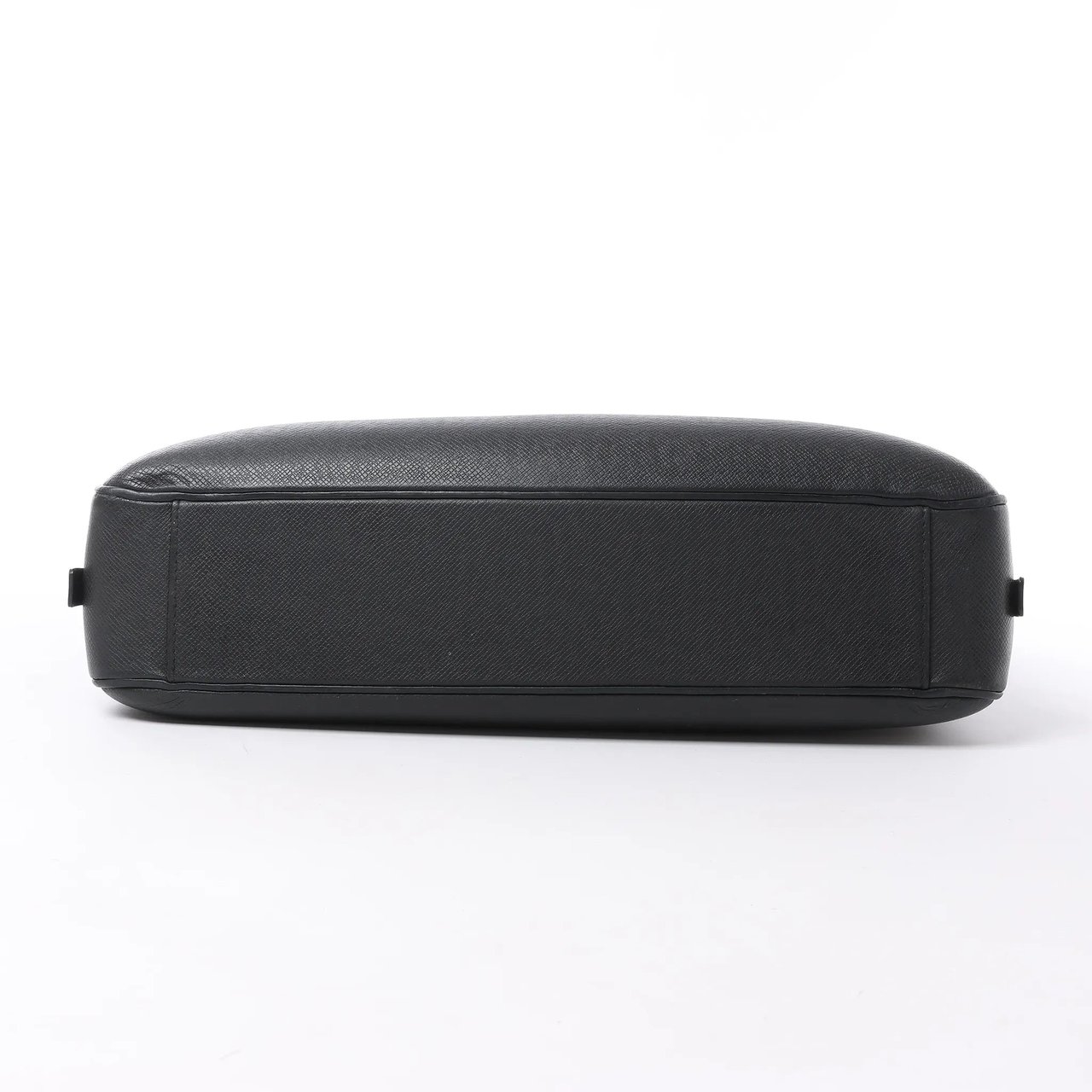 Louis Vuitton Neoigor Taiga Leather Handbag in Black M32782 Zwart