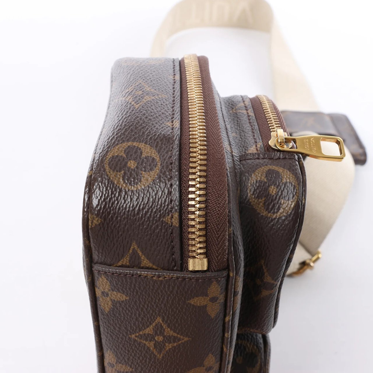 Louis Vuitton Louis Vuitton Utility Monogram Crossbody Bag in Brown M80446 Bruin
