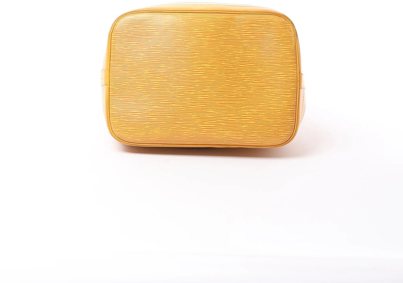 Louis Vuitton Louis Vuitton Noe Epi Leather Shoulder Bag in Yellow Geel