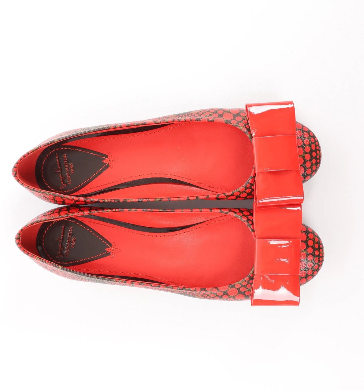 Louis Vuitton Louis Vuitton x Yayoi Kusama Bow 12 years Leather Polka Dot Ballet Flats in Red x Black, Size 38.5 EU Rood