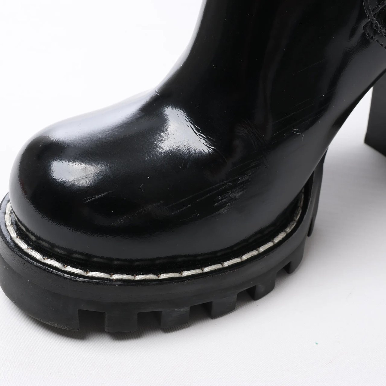 Louis Vuitton Louis Vuitton Star Trail Line 21 years Monogram Patent Leather Ankle Boots in Black MA0231, Size 38 EU Zwart