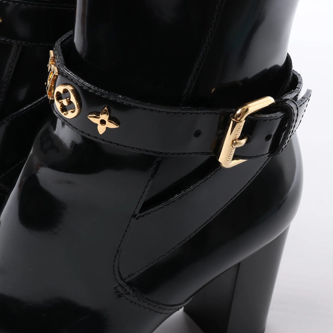 Louis Vuitton Louis Vuitton Star Trail Line 21 years Monogram Patent Leather Ankle Boots in Black MA0231, Size 38 EU Zwart