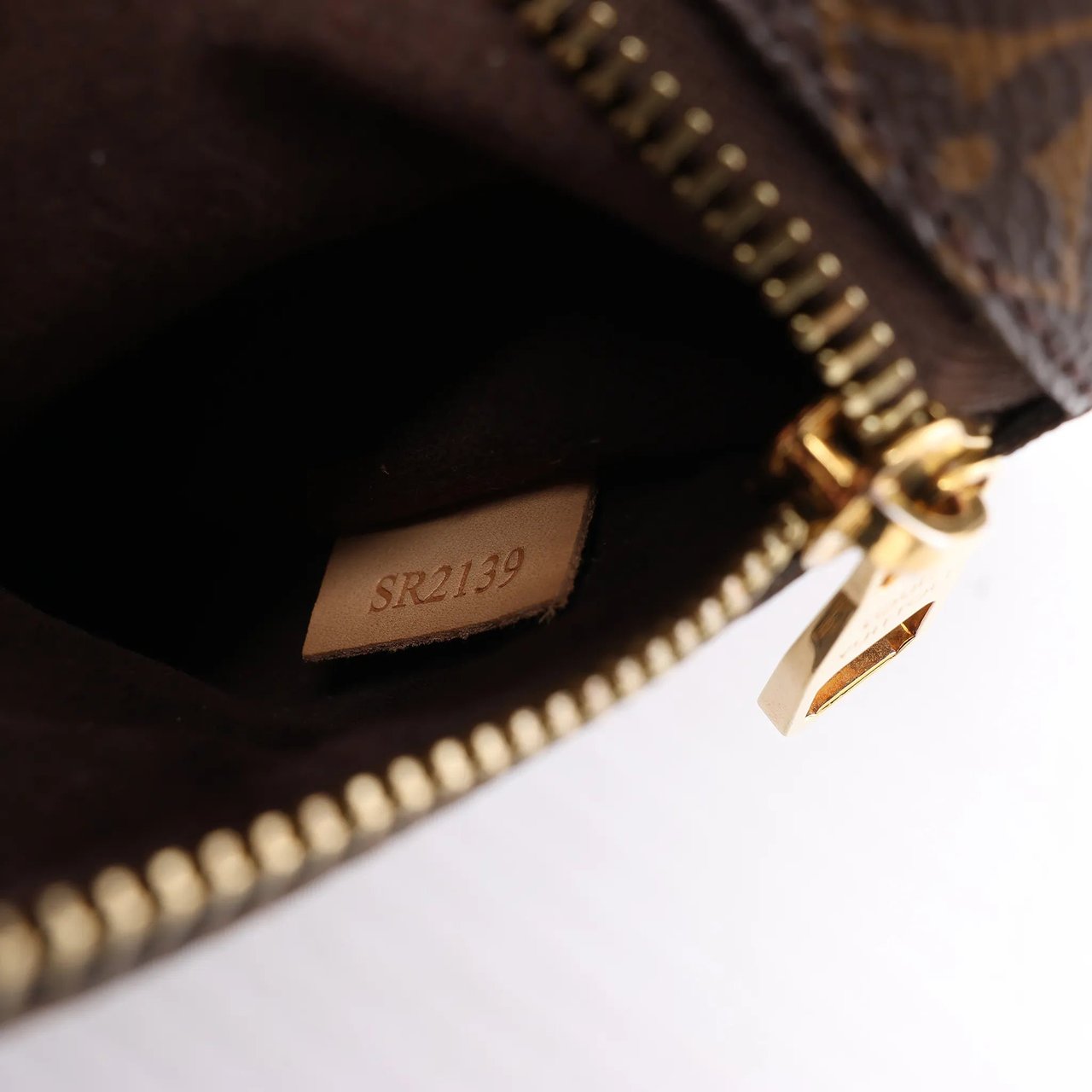 Louis Vuitton Metis MM Pochette Monogram Canvas Crossbody Bag in Brown M44875 Bruin