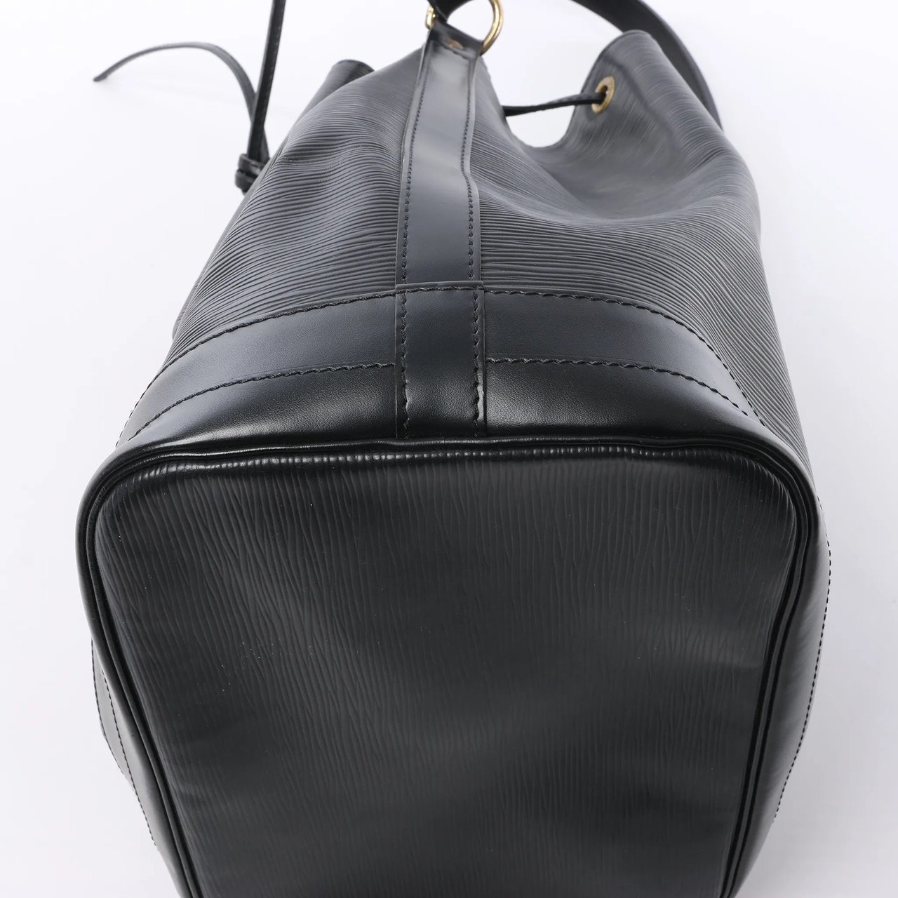 Louis Vuitton Noe Epi Leather Shoulder Bag in Black M59002 Zwart