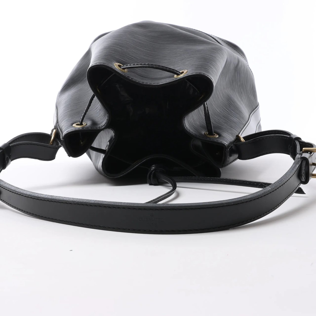 Louis Vuitton Noe Epi Leather Shoulder Bag in Black M59002 Zwart
