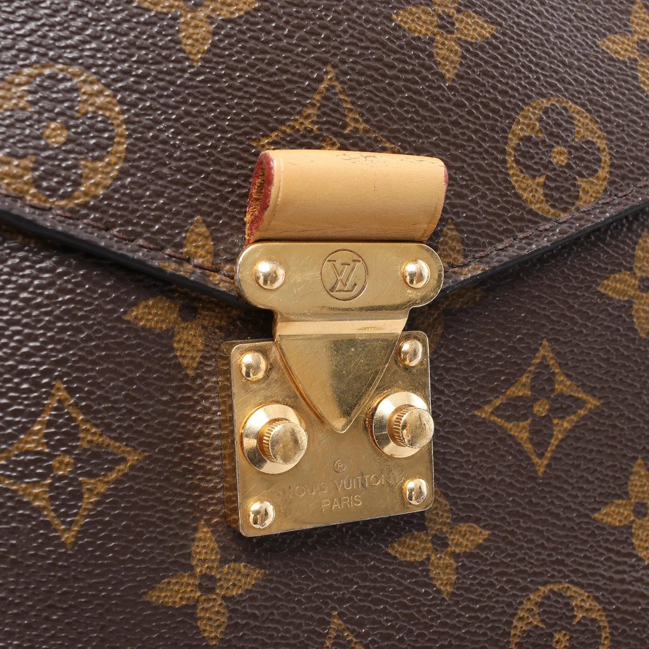 Louis Vuitton Metis MM Pochette Monogram Canvas Crossbody Bag in Brown M44875 Bruin