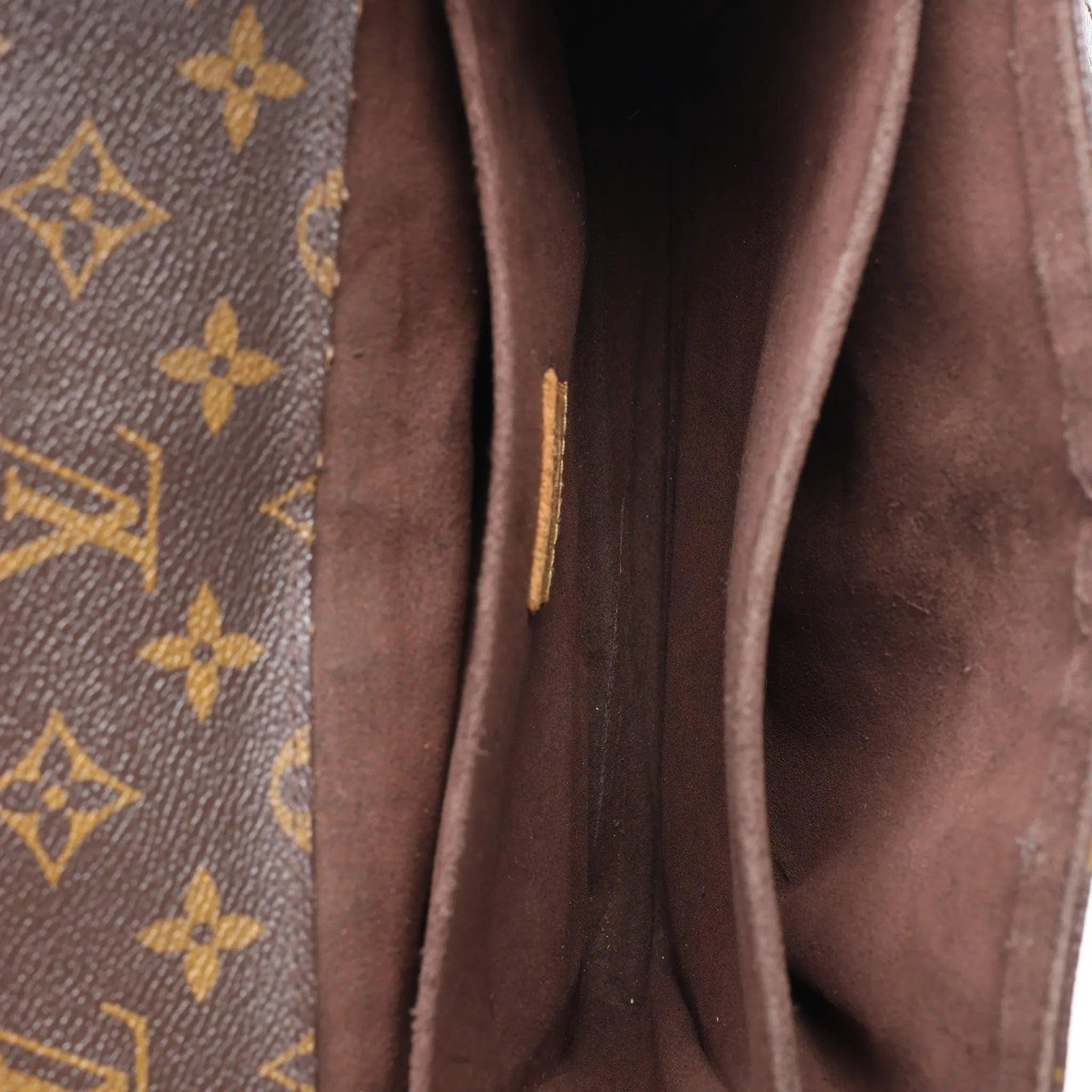 Louis Vuitton Metis MM Pochette Monogram Canvas Crossbody Bag in Brown M44875 Bruin