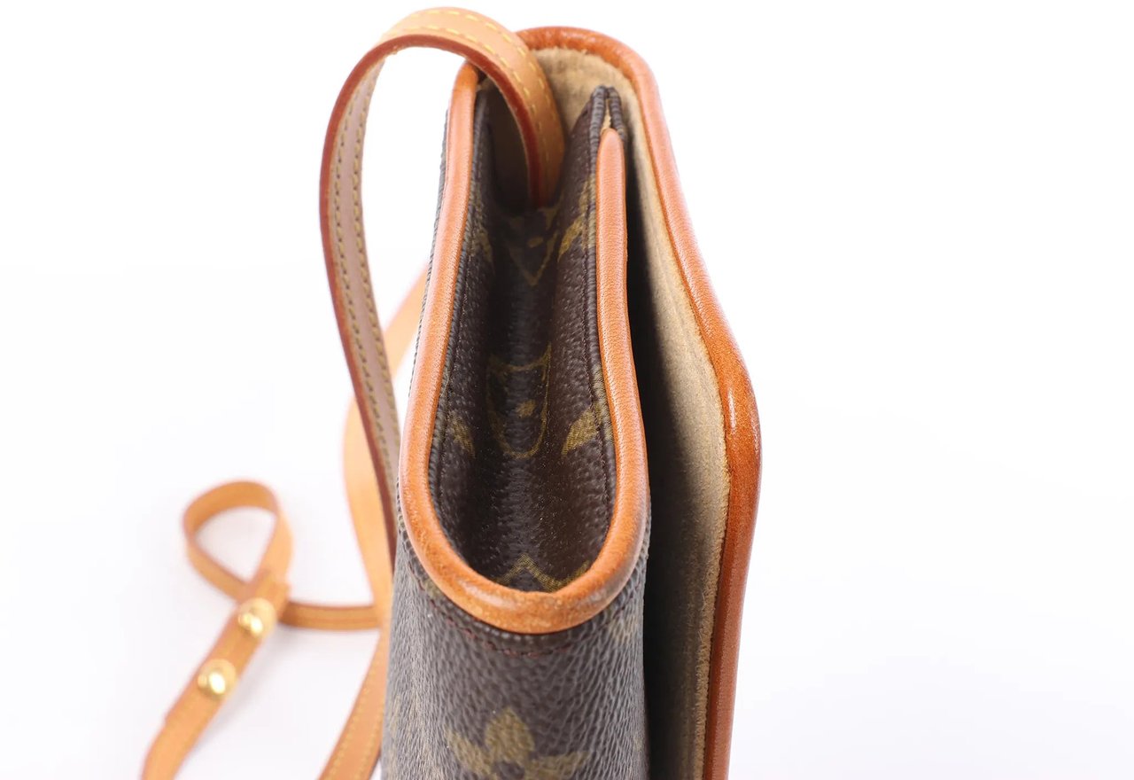 Louis Vuitton Pochette Twin GM Monogram Canvas Crossbody Bag in Brown M51852 Bruin