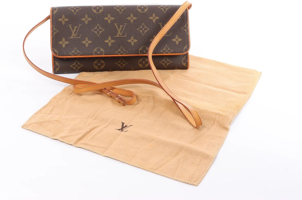 Louis Vuitton Pochette Twin GM Monogram Canvas Crossbody Bag in Brown M51852 Bruin