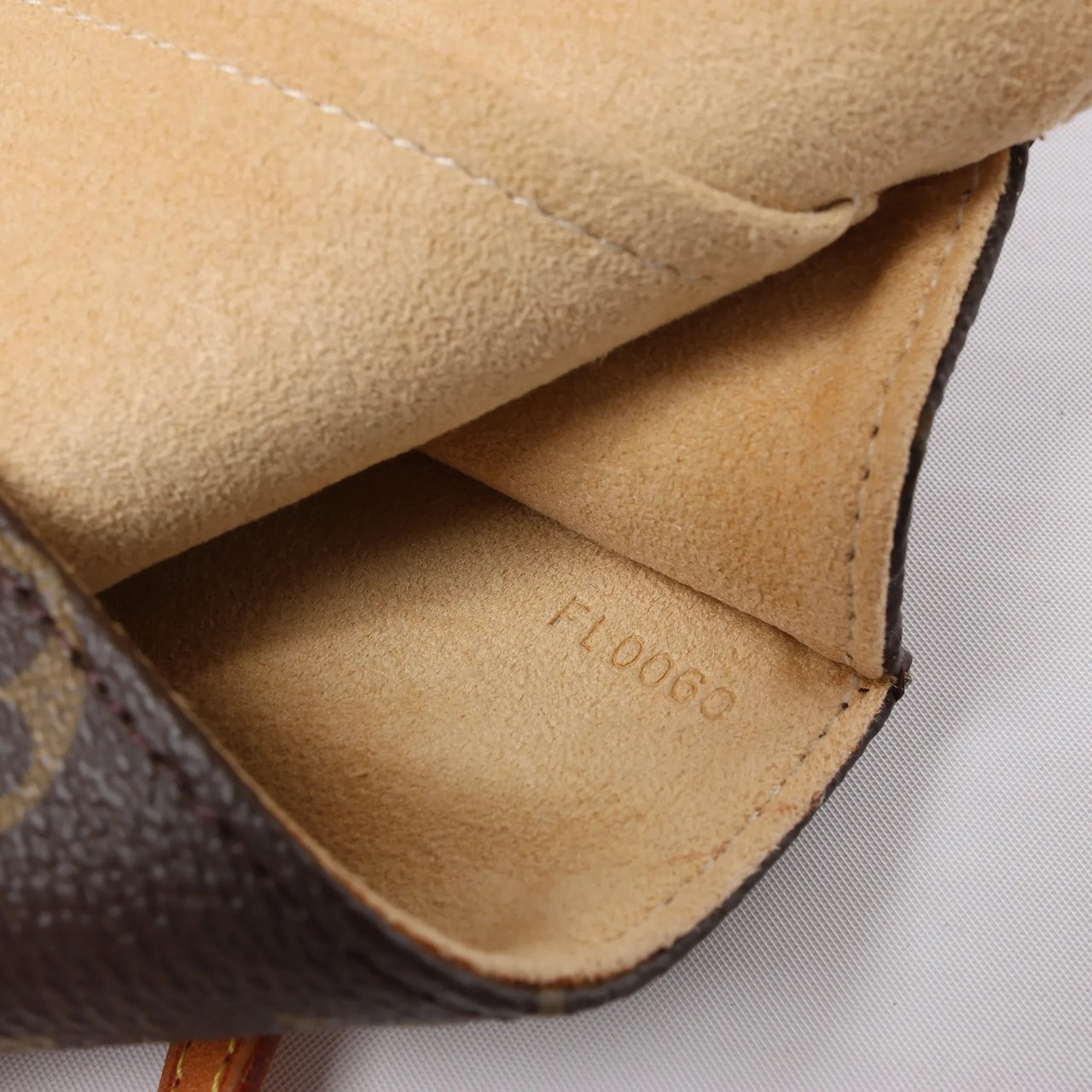 Louis Vuitton Pochette Twin GM Monogram Canvas Crossbody Bag in Brown M51852 Bruin