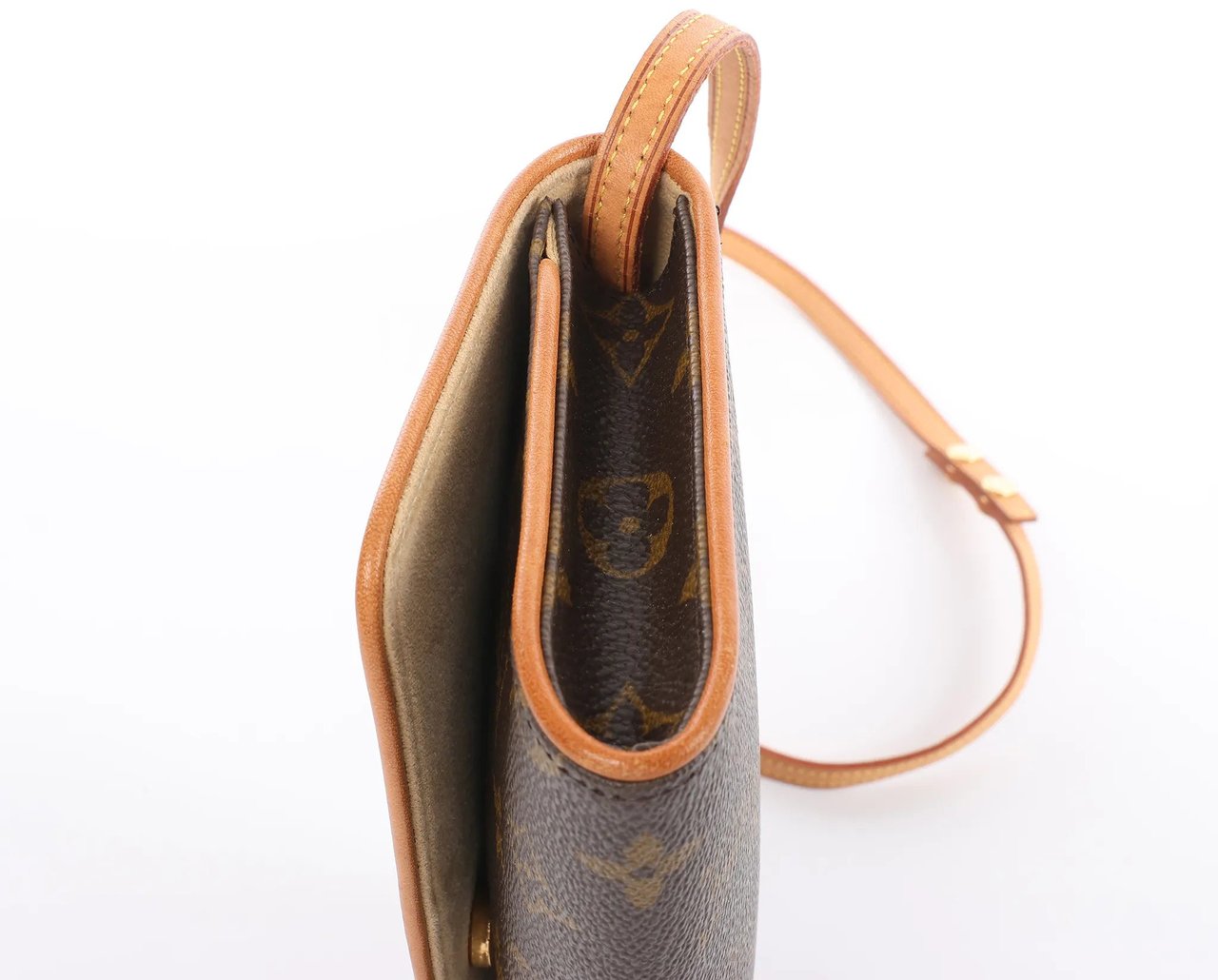 Louis Vuitton Louis Vuitton Pochette Twin GM Monogram Canvas Shoulder Bag in Brown M51852 Bruin