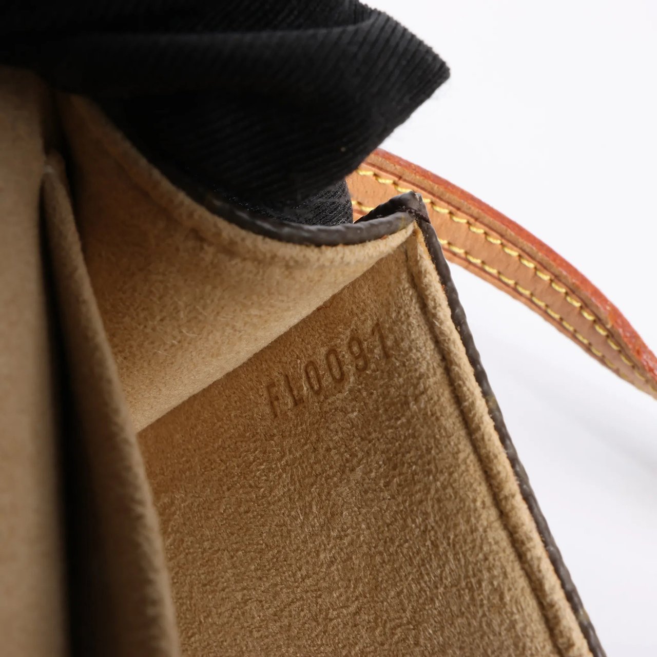 Louis Vuitton Louis Vuitton Pochette Twin GM Monogram Canvas Shoulder Bag in Brown M51852 Bruin
