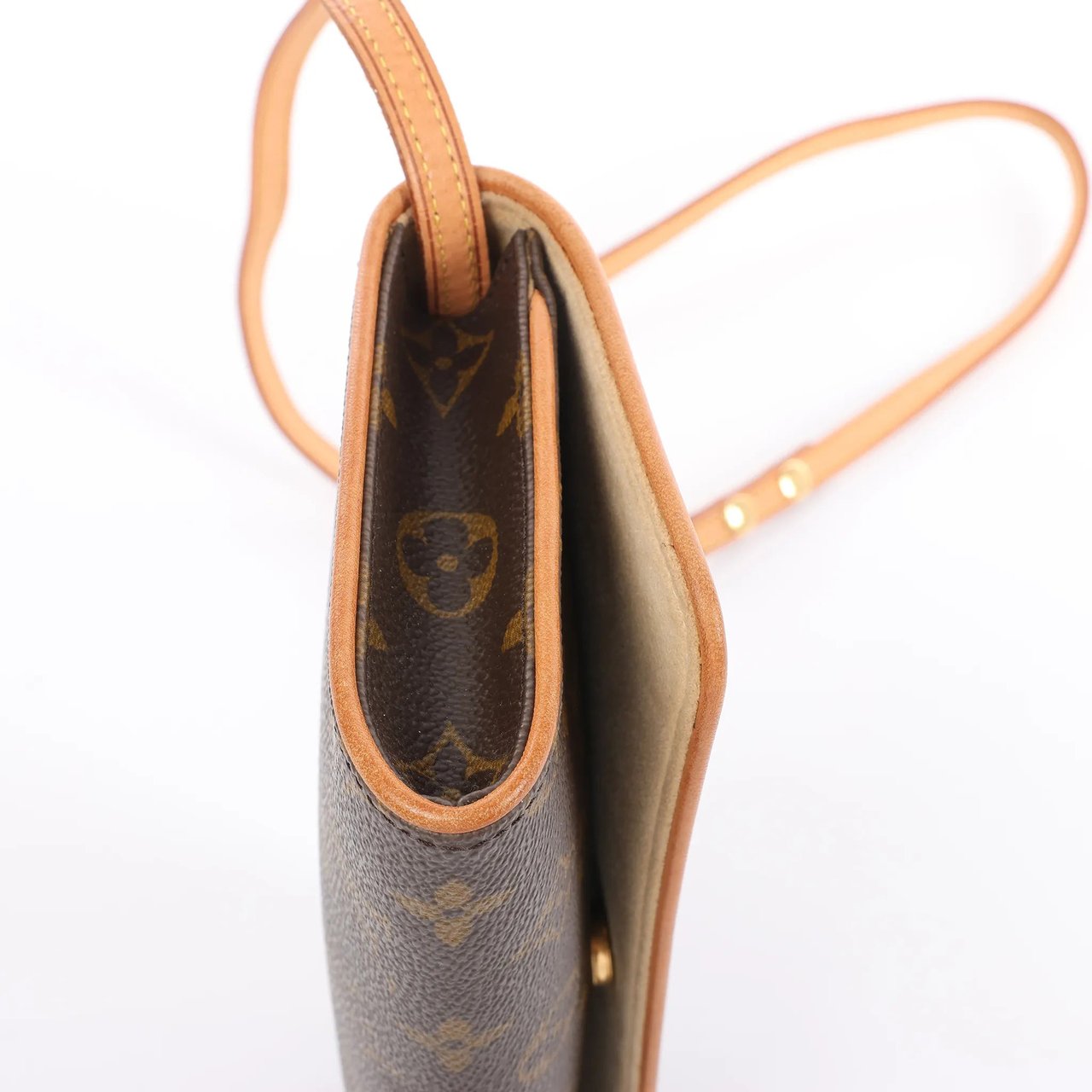 Louis Vuitton Louis Vuitton Pochette Twin GM Monogram Canvas Shoulder Bag in Brown M51852 Bruin