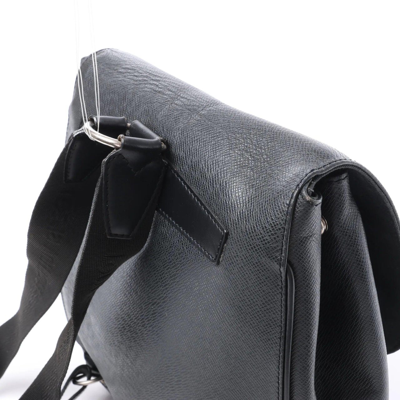 Louis Vuitton Cassiar Taiga Leather Backpack in Black M30172 Zwart