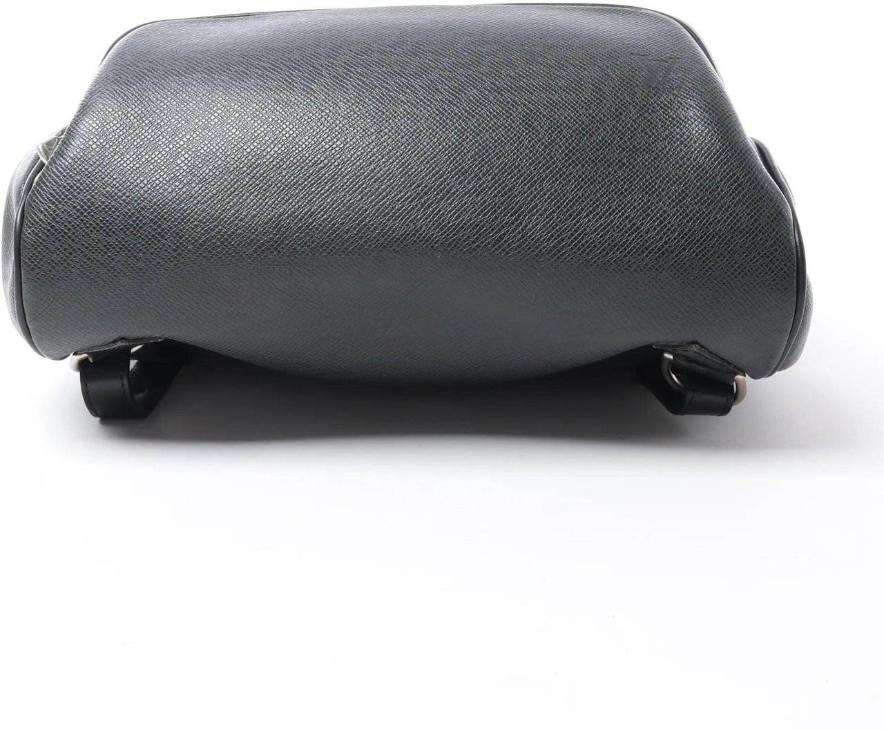 Louis Vuitton Cassiar Taiga Leather Backpack in Black M30172 Zwart