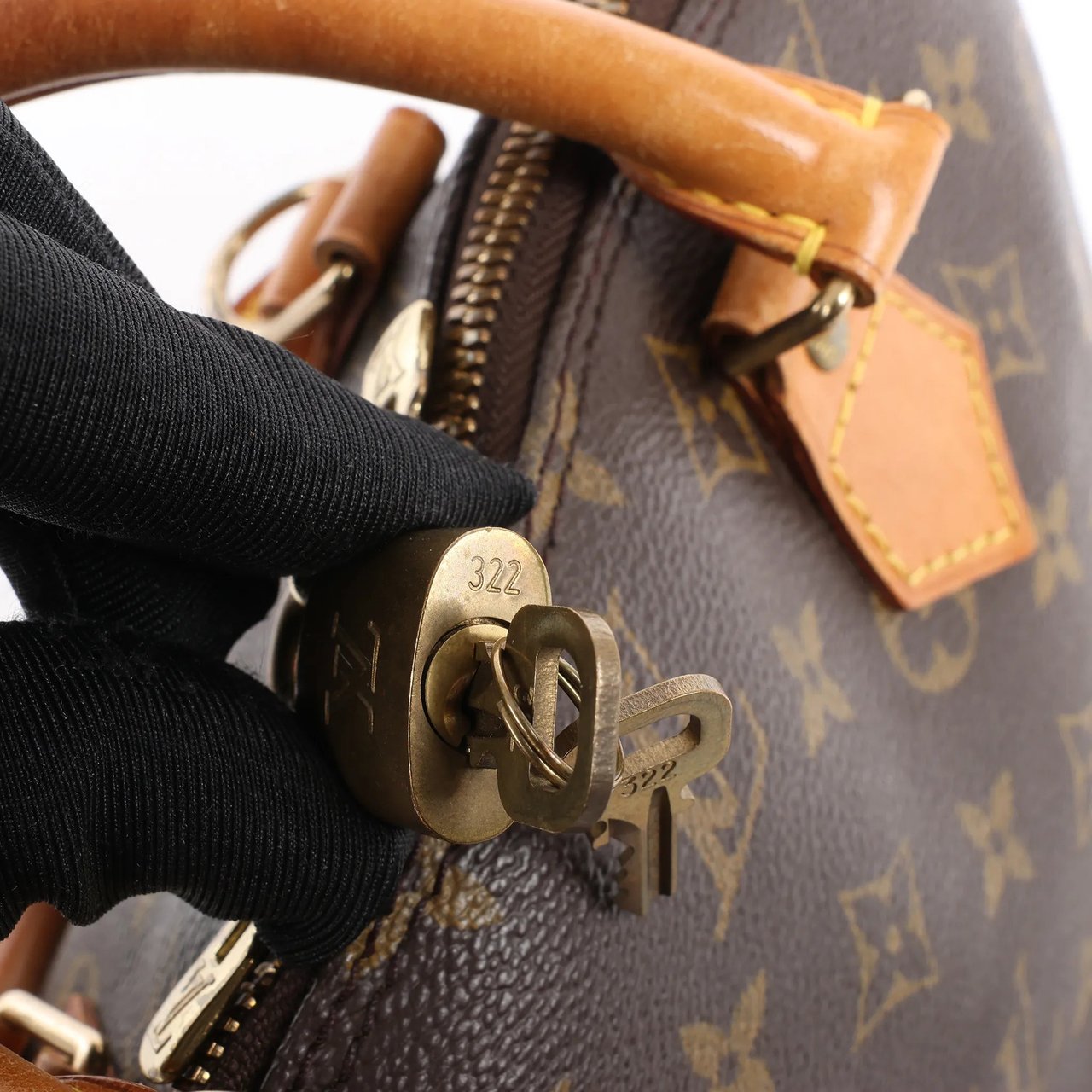 Louis Vuitton Louis Vuitton Alma PM Monogram Canvas Handbag in Brown M51130 Bruin
