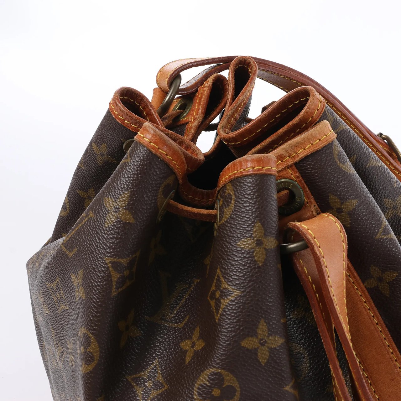 Louis Vuitton Louis Vuitton Noe Monogram Canvas Shoulder Bag in Brown M40818 Bruin