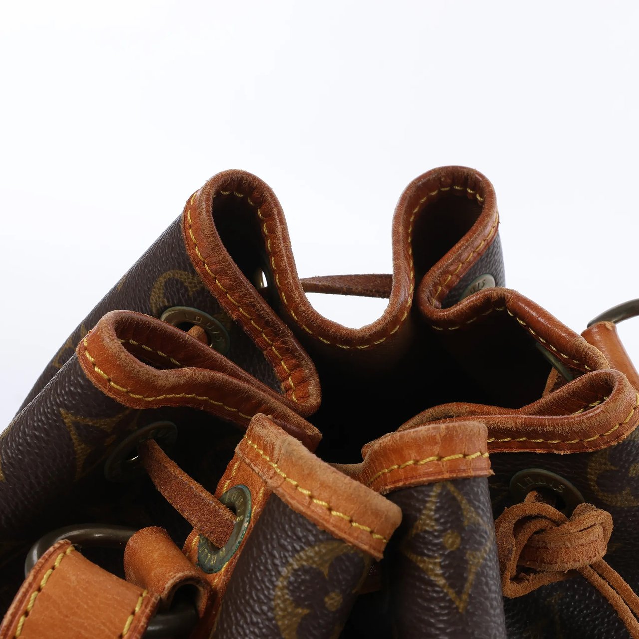 Louis Vuitton Louis Vuitton Noe Monogram Canvas Shoulder Bag in Brown M40818 Bruin
