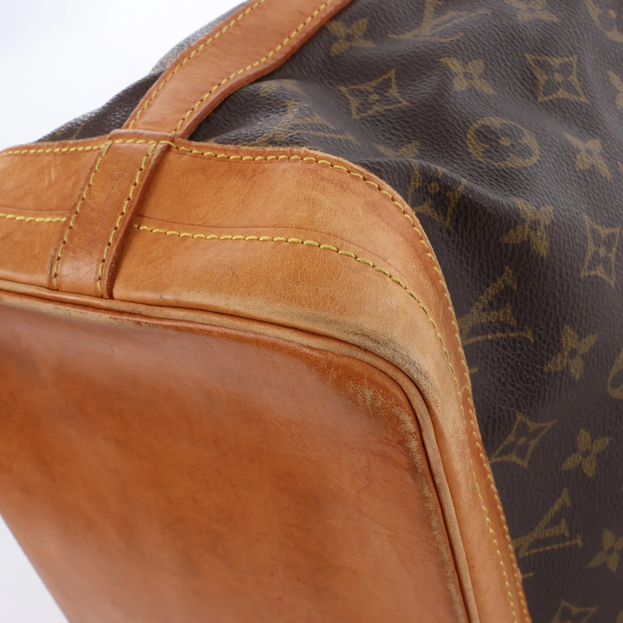 Louis Vuitton Louis Vuitton Noe Monogram Canvas Shoulder Bag in Brown M40818 Bruin