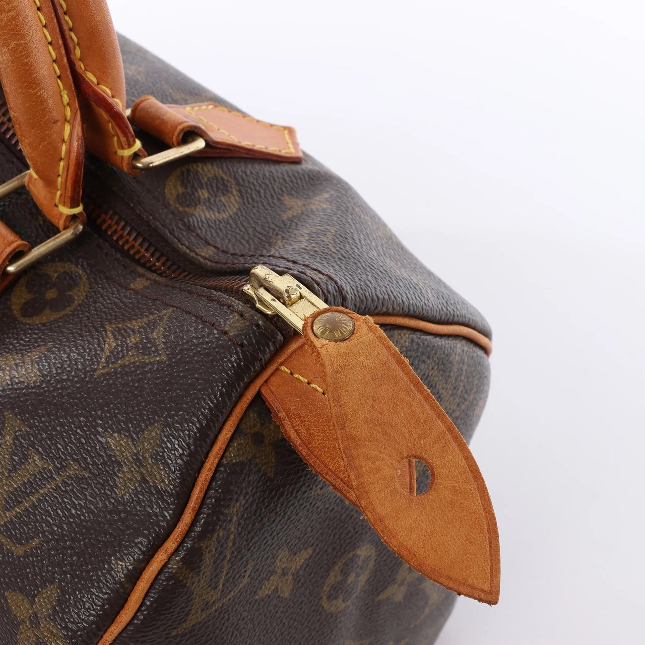 Louis Vuitton Louis Vuitton Speedy 30 Monogram Canvas Handbag in Brown M41526 Bruin